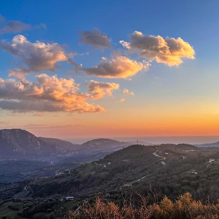 Agriturismo Ai Monaci Montano Antilia 外观 照片