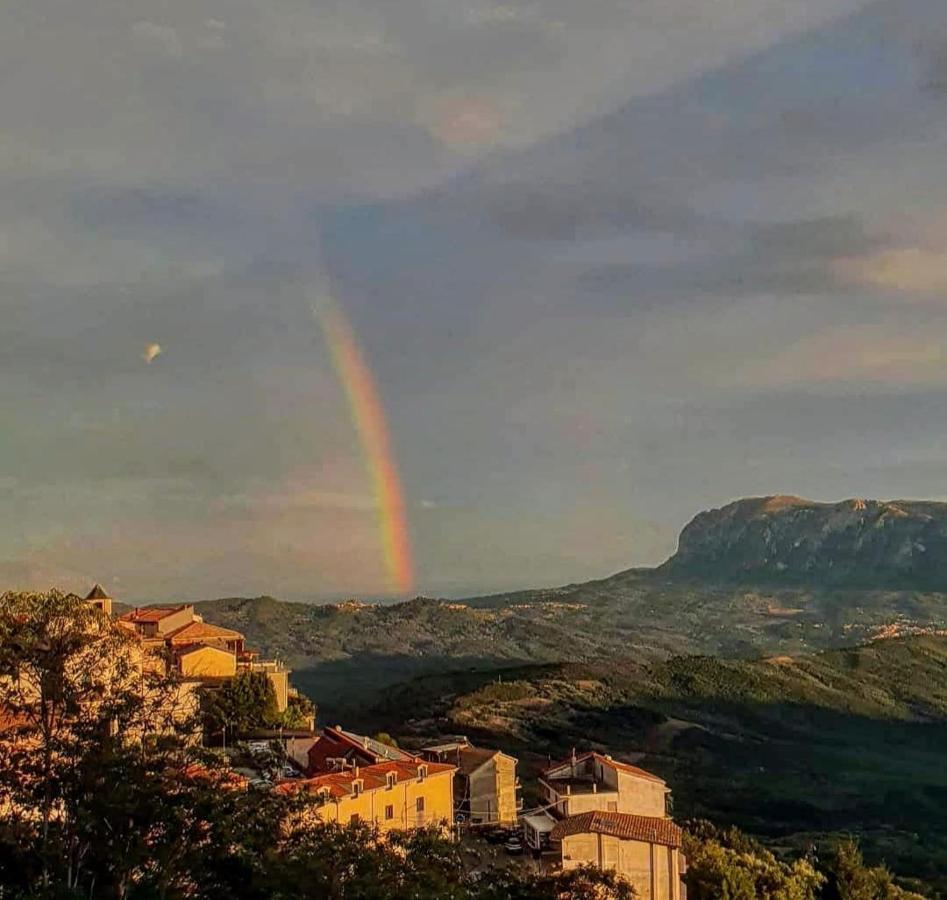 Agriturismo Ai Monaci Montano Antilia 外观 照片
