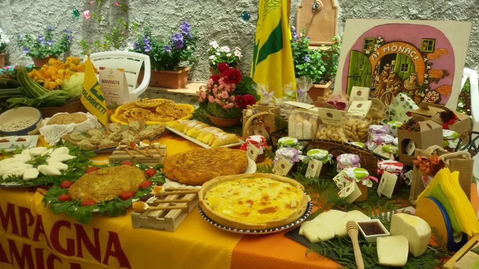 Agriturismo Ai Monaci Montano Antilia 外观 照片
